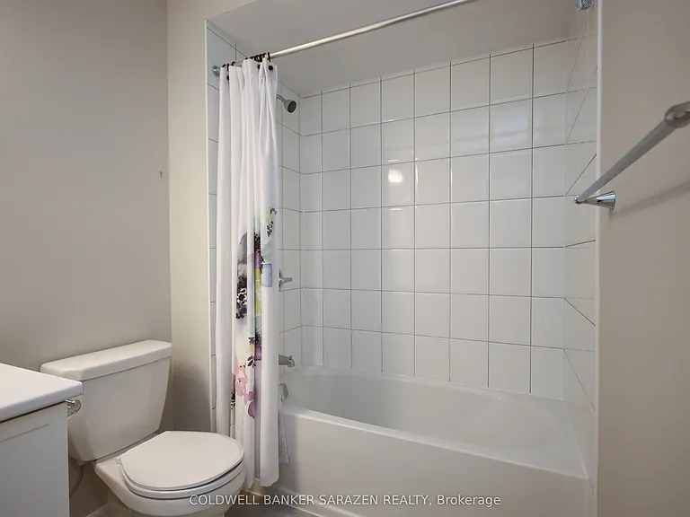 4043 Kelly Farm Dr — Photo 37