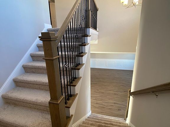 4th image of 8223 Equinox Ln