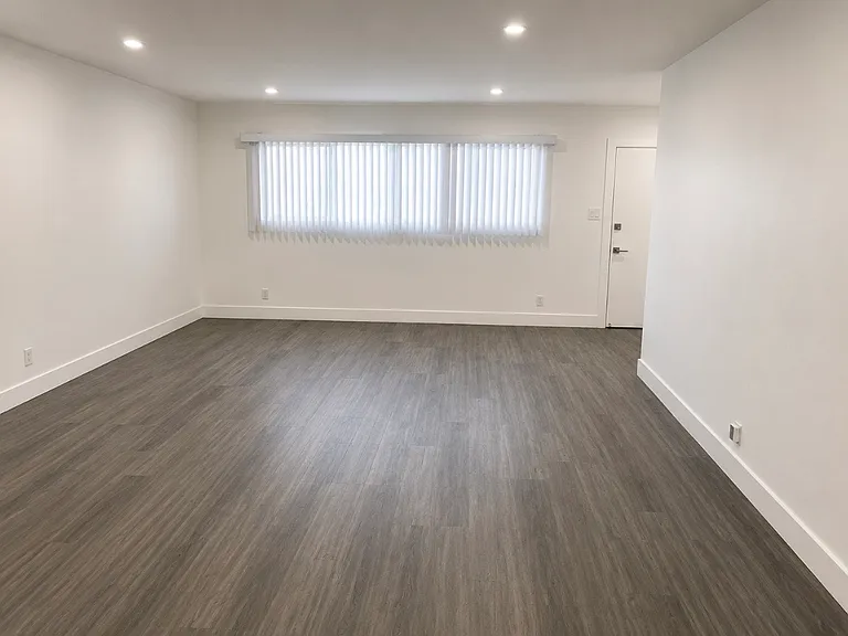 1128 S Holt Ave #4 — Photo 2