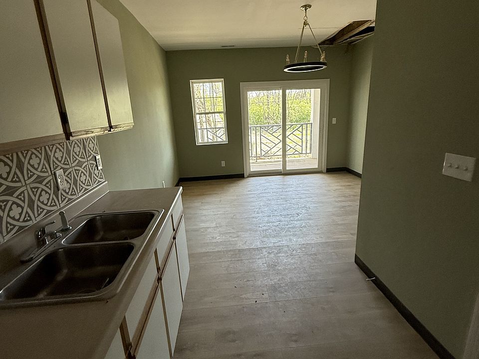 1st image of 25 S Tuxedo St #4