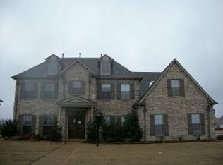 200 Whispering Ridge Dr, Oakland, TN 38060