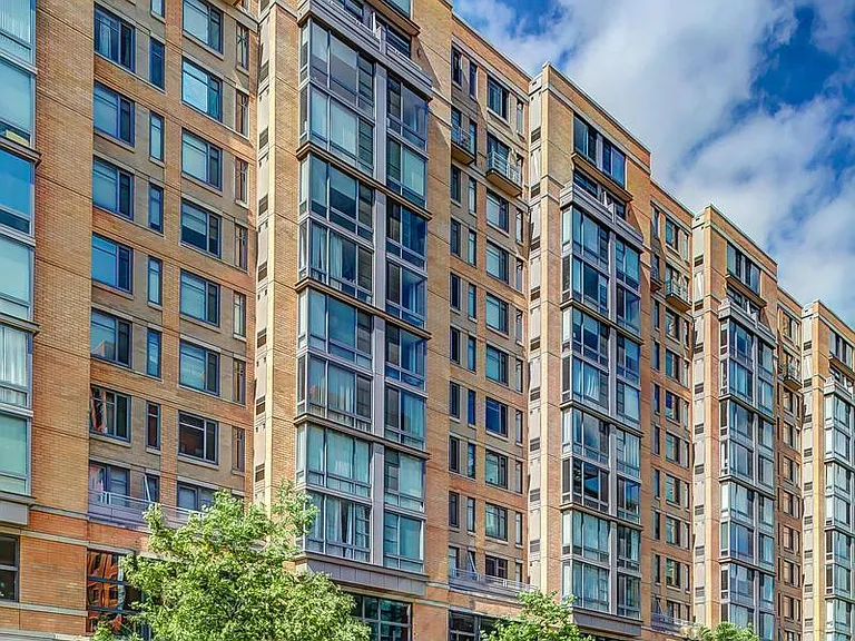 475 K St NW #1018 — Photo 2