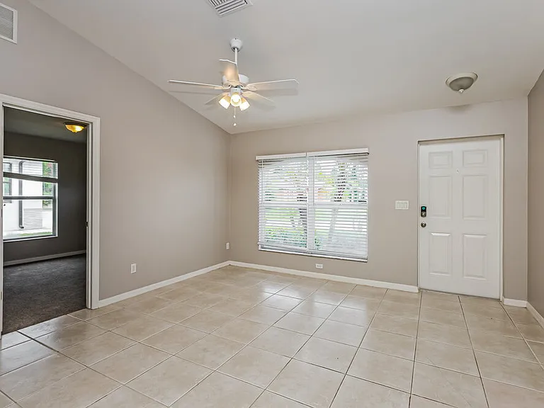 1022 Anaconda Ave S — Photo 3
