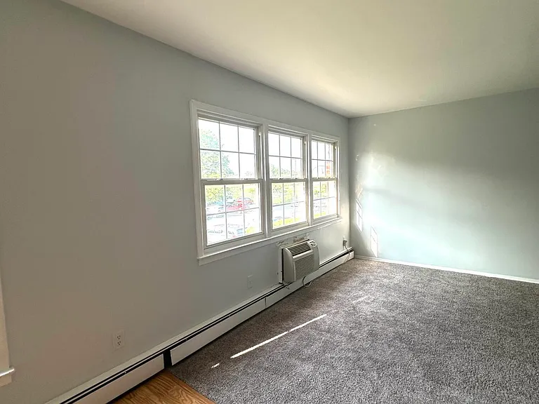 62 Stonehurst Blvd #G — Photo 18