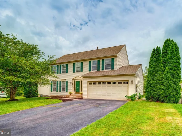 9403 Sonia Ct, Manassas Park, VA 20111