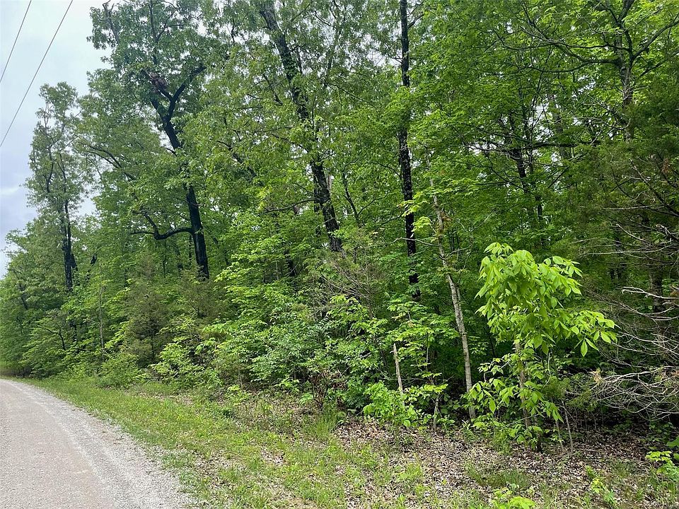 2nd image of 24 Woods Dr