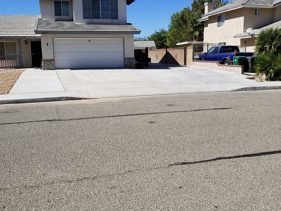 1st image of 44617 Tarragon Dr