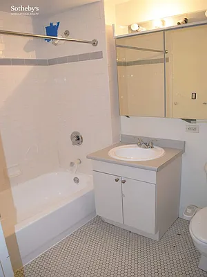 Rented by Sotheby's International Realty | media 6