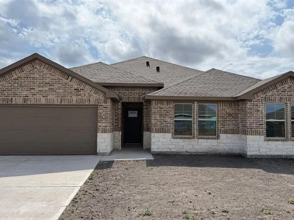 3541 Sahar Lake Dr, Robstown, TX 78380