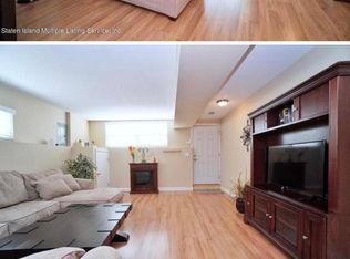 188 Darnell Ln #B, Staten Island, NY