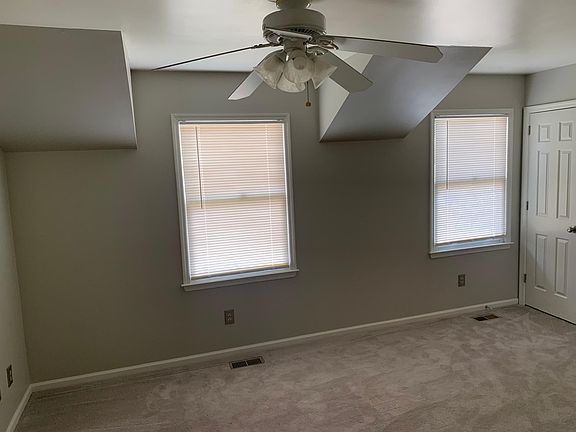 5th image of 1312 Gray Hawk Rd APT A