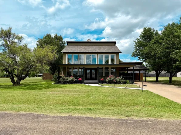 131 San Felipe Dr, Gun Barrel City, TX 75156