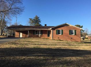 104 W Bridges St, Landrum, SC 29356
