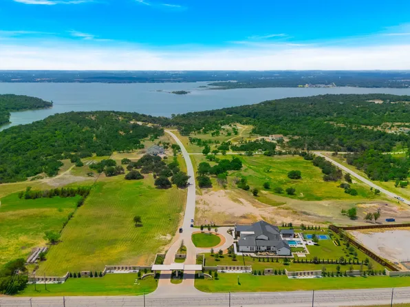 8005 Blue Cove Ct, Fort Worth, TX 76179