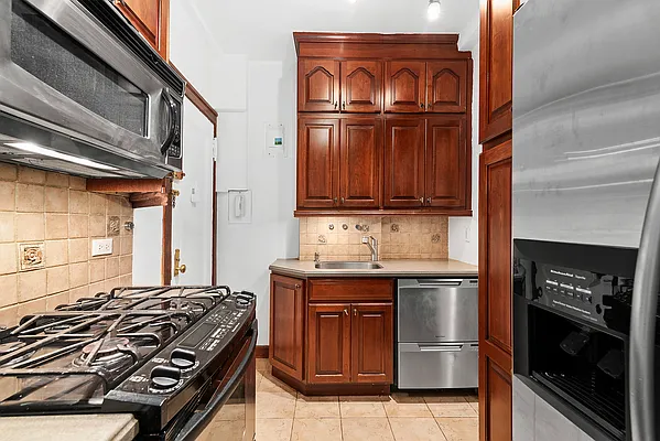 Sold by Maz Group NY | media 3