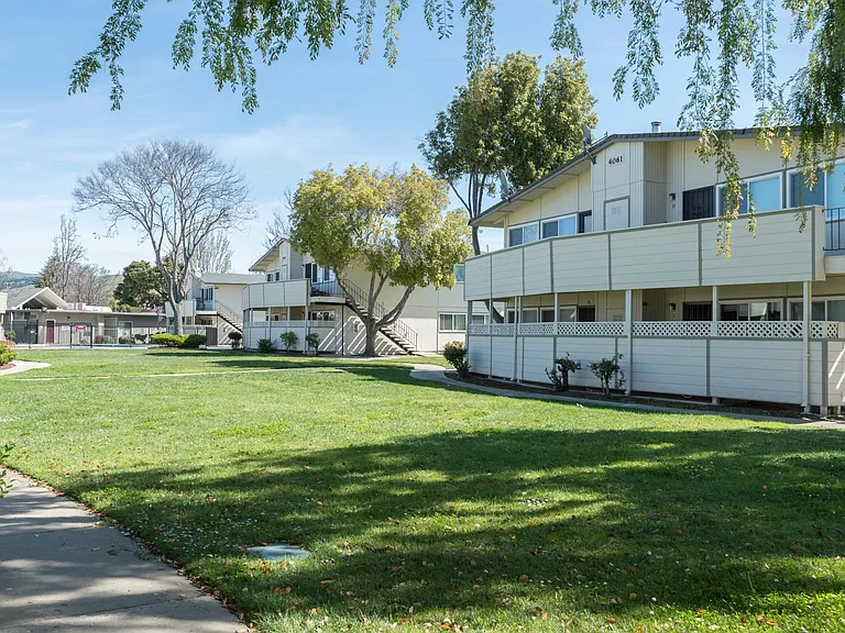 Park Villa Apartments — Photo 15