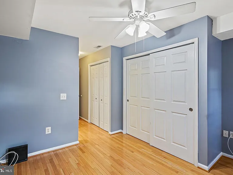 1723 Clarkson St — Photo 16