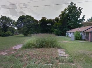 510 N Laurel St, Hope, AR 71801