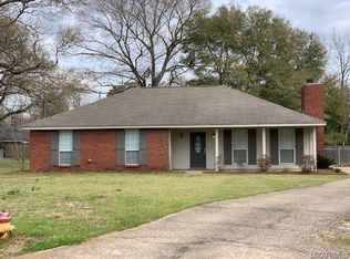 115 Ginfield Ct, Coosada, AL 36020