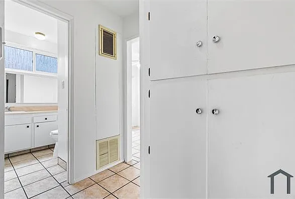 10027 Sepulveda Blvd #D — Photo 17