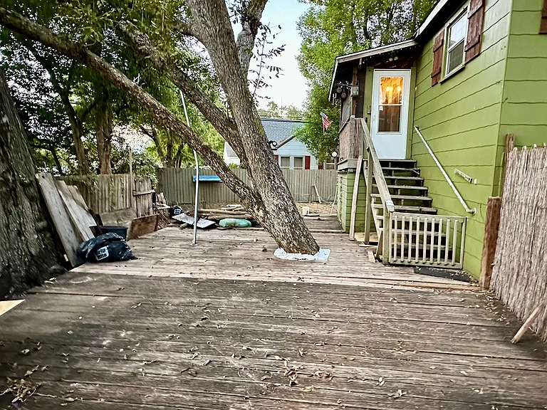 212 W Hunnicutt Ave #1 — Photo 13
