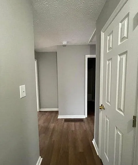 205 Tanbark Dr — Photo 7