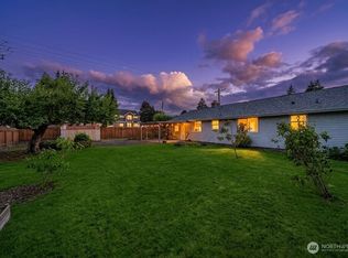 3145 Locust Ave W, University Place, WA 98466