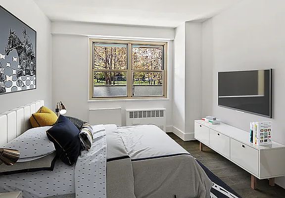 5th image of 971 Jerome St APT 8C