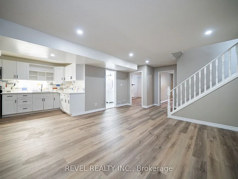 53 Memorial Dr #LOWER — Photo 5