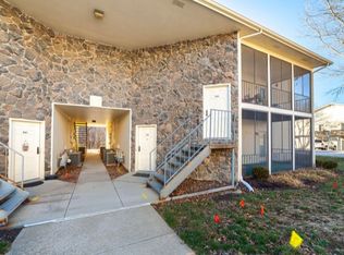 902 Park De Ville Pl, Columbia, MO 65203