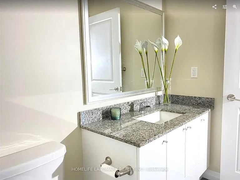 55 Eglinton Ave W #109 — Photo 9