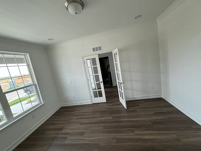 1820 Whispering Pines Dr — Photo 7