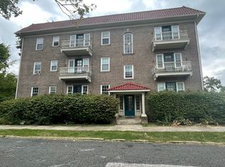 1615 Ridgefield Rd #8, Cleveland, OH 44118