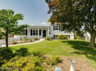 225 W Ash Rd, Sterling, VA 20164