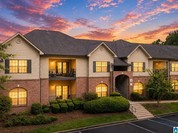 318 Sterling Oaks Dr #318, Birmingham, AL 35244