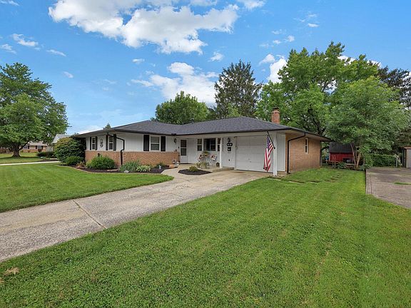 3rd image of 1418 Clemens Pl