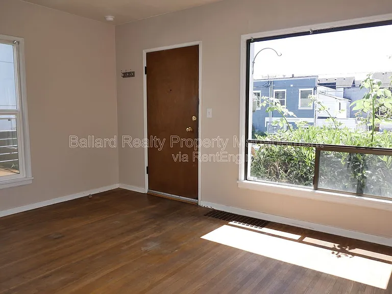 1406 NW 61st St — Photo 4