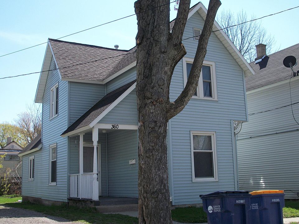 1st image of 360 Hogadone Ave SW
