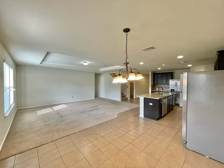 304 W Orion Dr — Photo 8