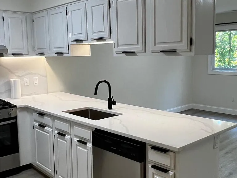 8 Steamboat Dr #5 — Photo 1