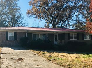 33 Dogwood Ln, Birmingham, AL 35215