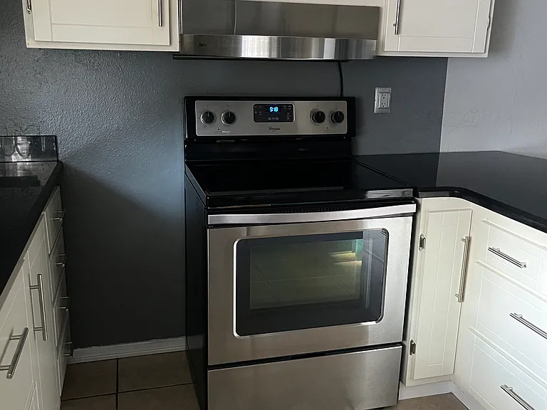 267 Rancho Ct #D — Photo 14