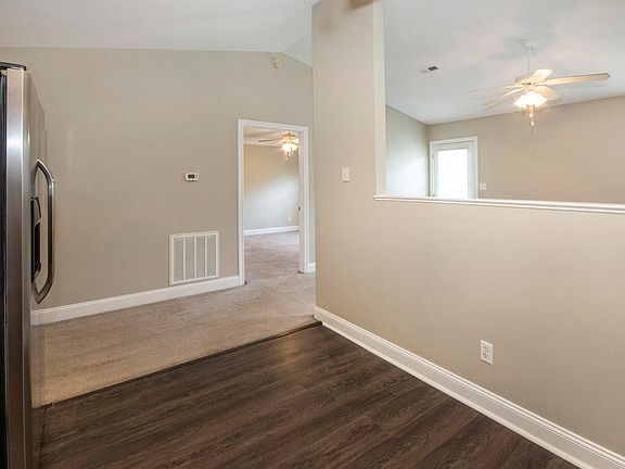 4th image of 742 Greensboro Way