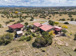 108 Calle Francisca, Santa Fe, NM 87507