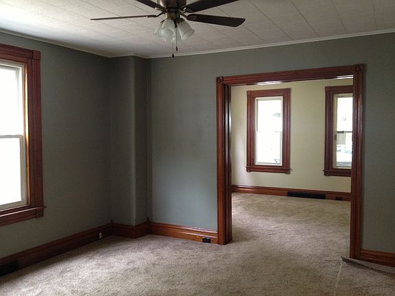 5th image of 539 Pine St
