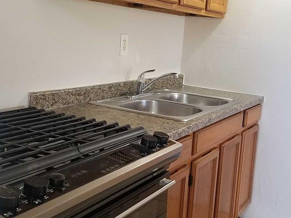 5th image of 1005 N Osceola Ave