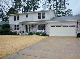 38 Bradford Dr, Little Rock, AR 72227