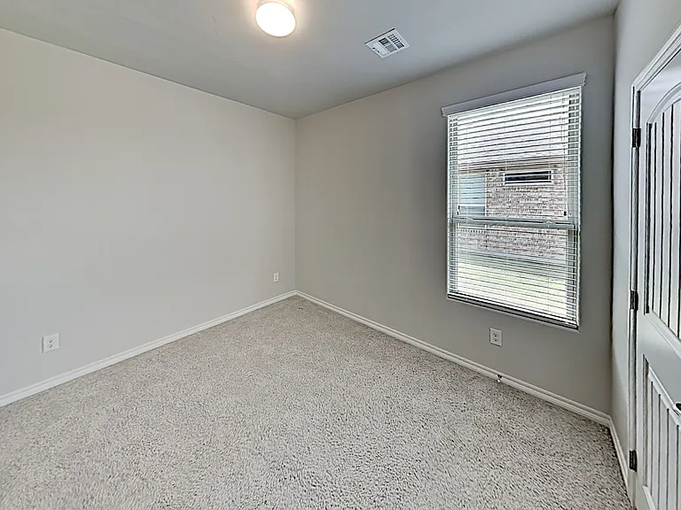 2516 Caden Ct — Photo 15