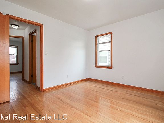 4th image of 6208 Northcliff Ave
