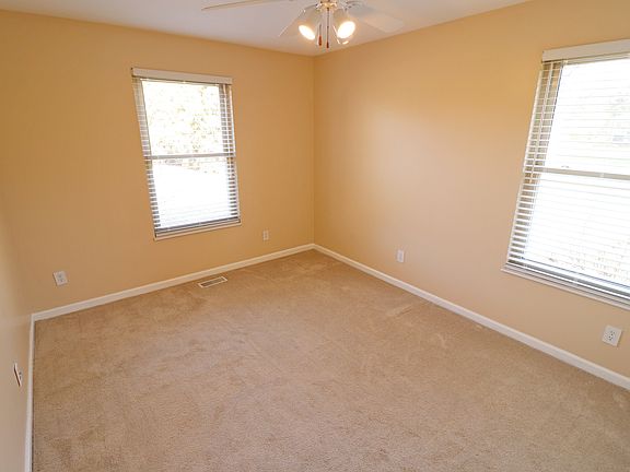 5th image of 1321 Penbrooke Trl